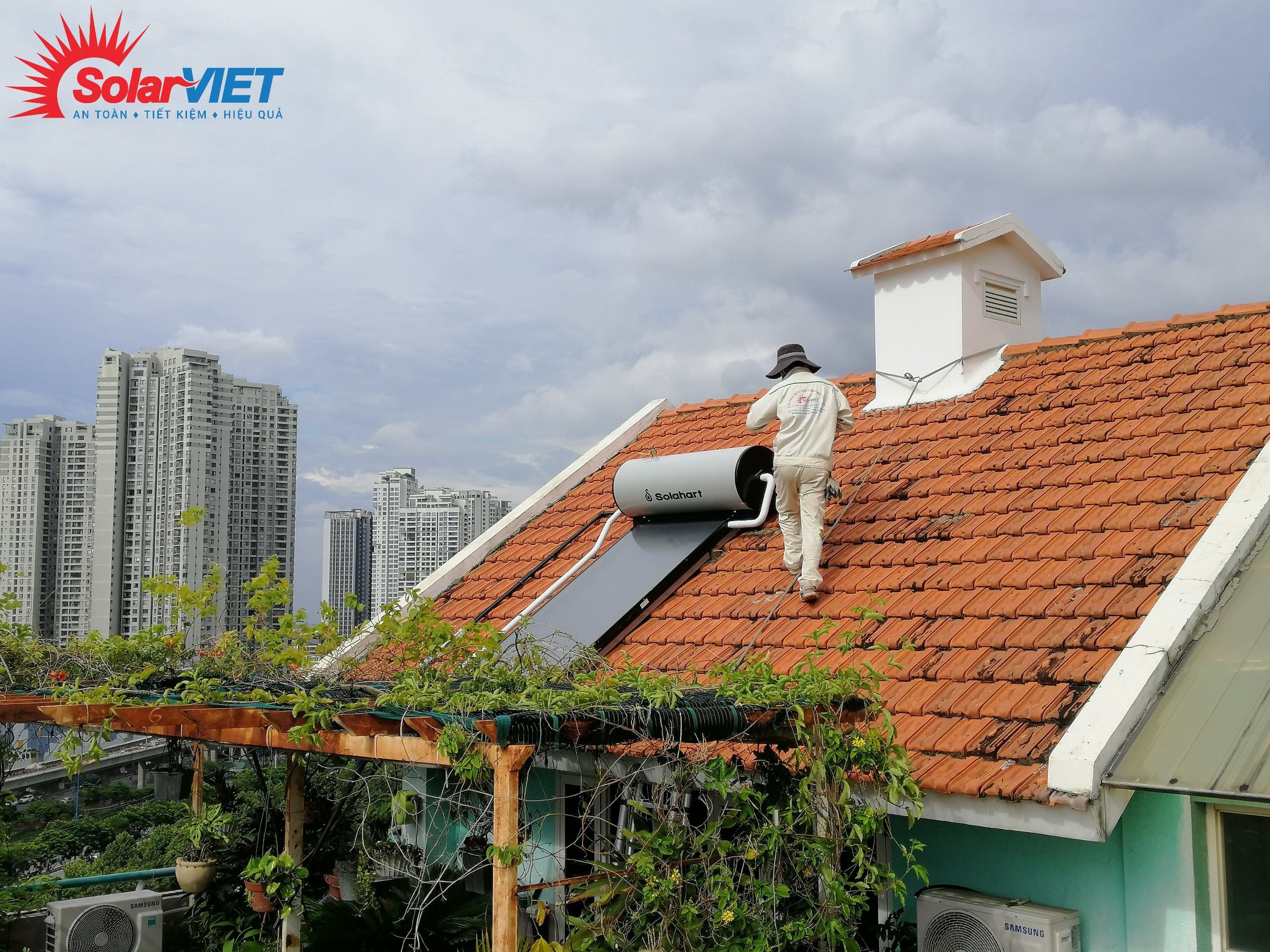 Máy Sunheat 151L – Hệ thống máy nước nóng năng lượng mặt trời thương hiệu Australia lắp tại Quận 2, TP.HCM