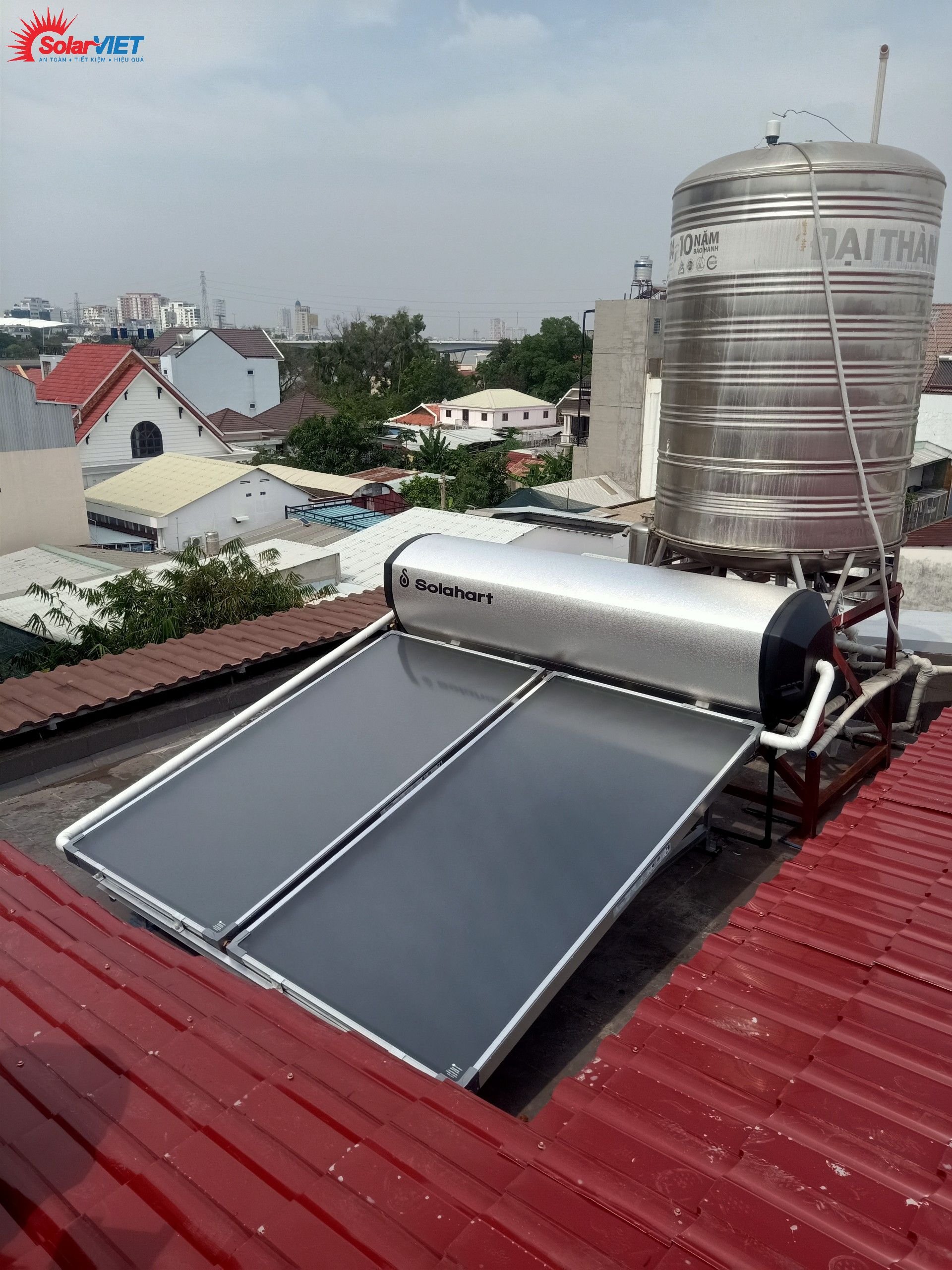 Solahart 300L – Thương hiệu máy nước nóng NLMT tấm phẳng của Úc