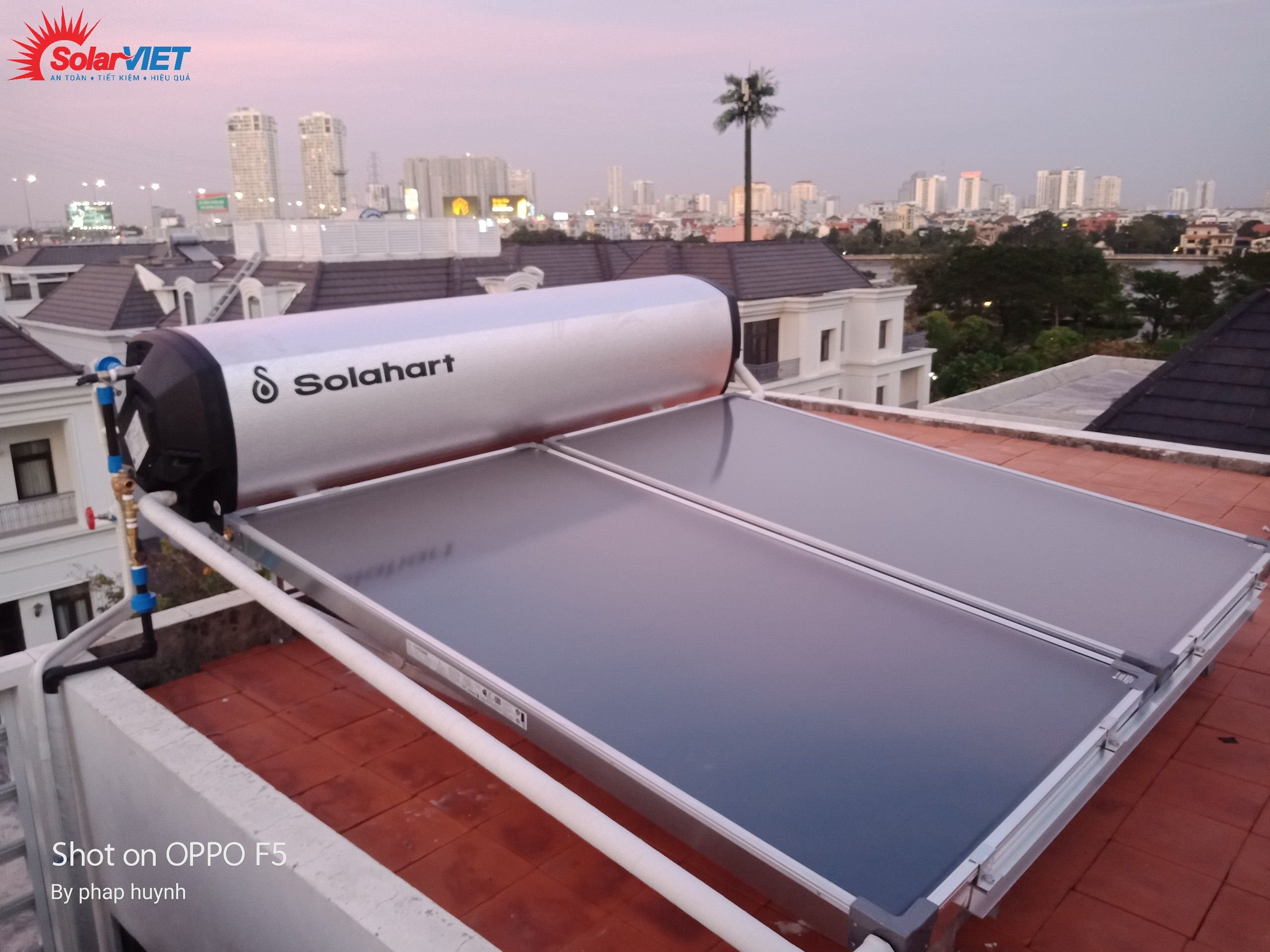 Solahart 300L – Máy nước nóng năng lượng mặt trời Australia